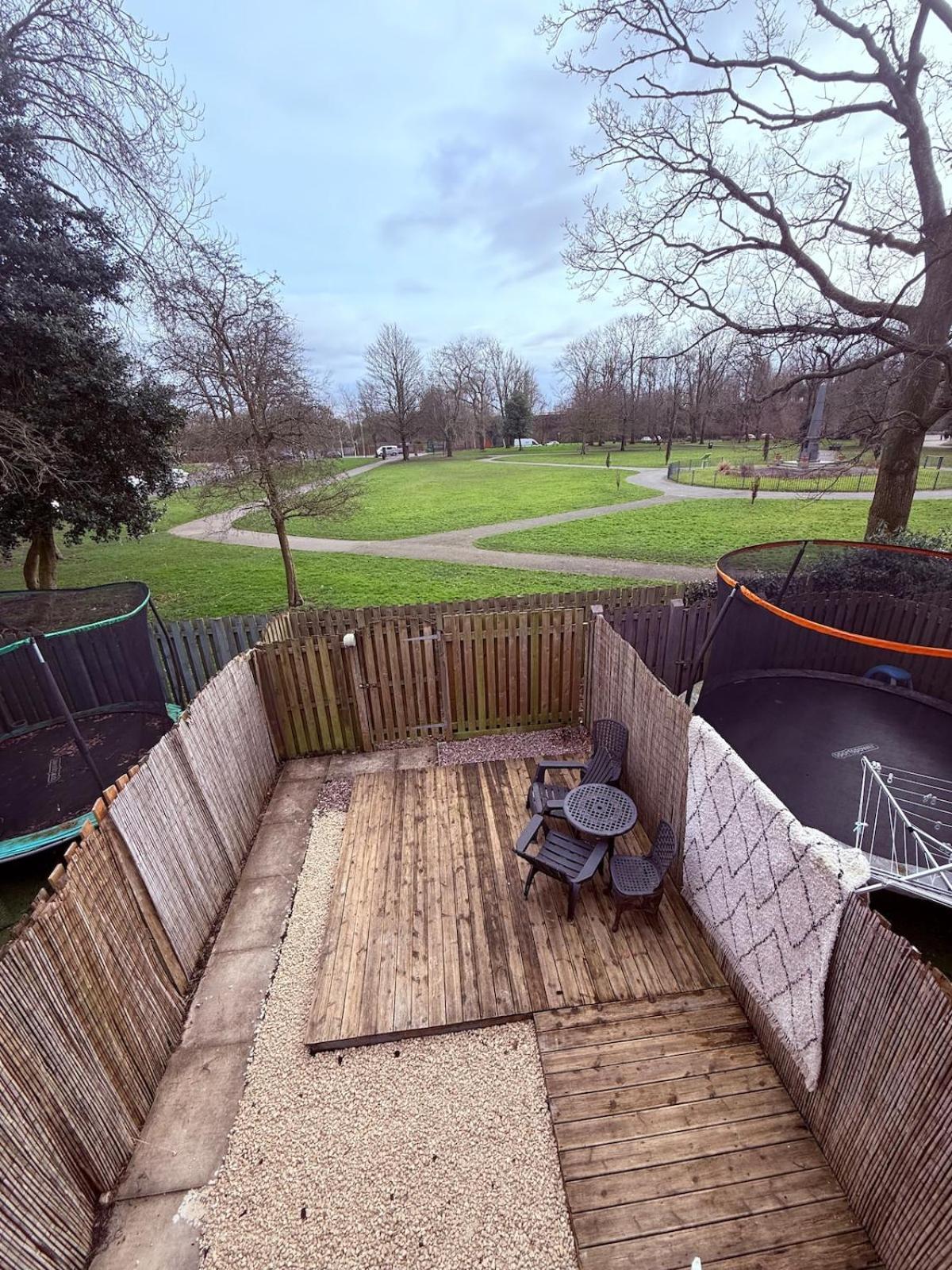 Appartamento Beautiful Park View Town House